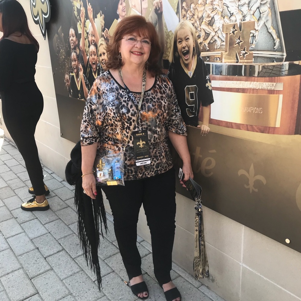 Meet your Posher, Helen